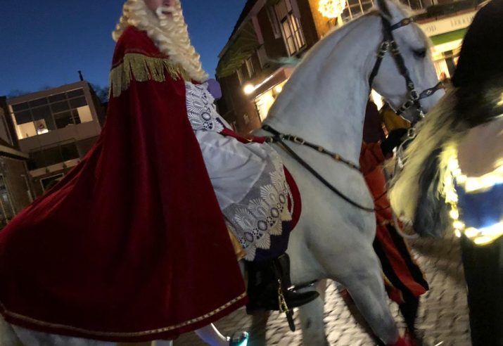 het paard van Sinterklaas huren